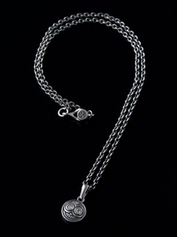 TIBEKKOTSU EMBLEM PENDANT